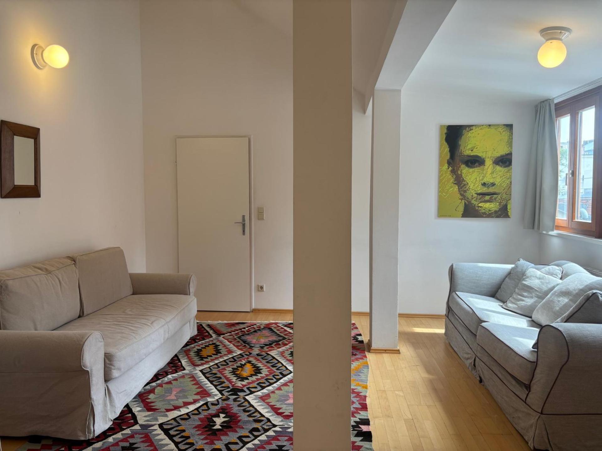 Appartement Grosszuegiges In Historischem Gebaeude Vienne
